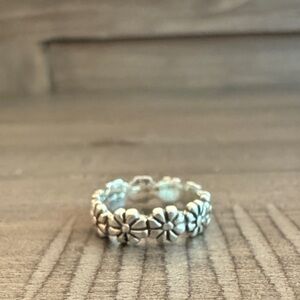 Silver Plumeria Toe Ring, Size 3.5